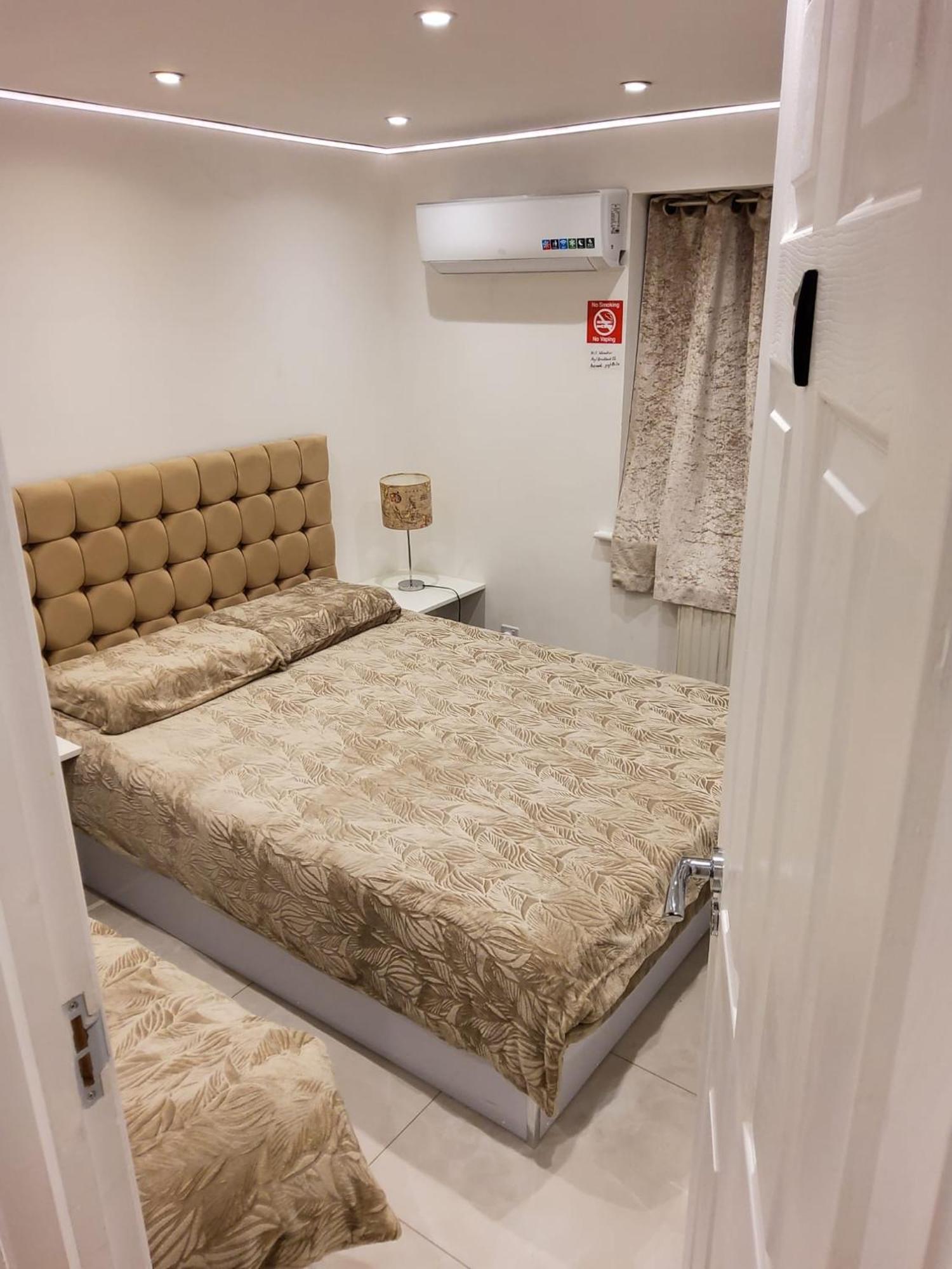 Fully Air-Conditioned Bedroom W 2 Double Beds & King Size Sofa Bed W Ensuite Bathroom Near Grand Union Canal - Free Parking 绍斯霍 外观 照片